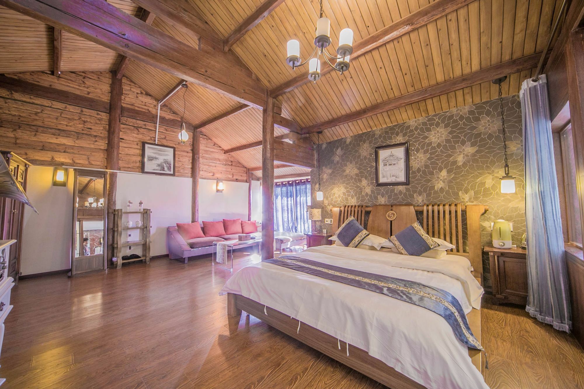 Lijiang Half Moon Bay Inn מראה חיצוני תמונה