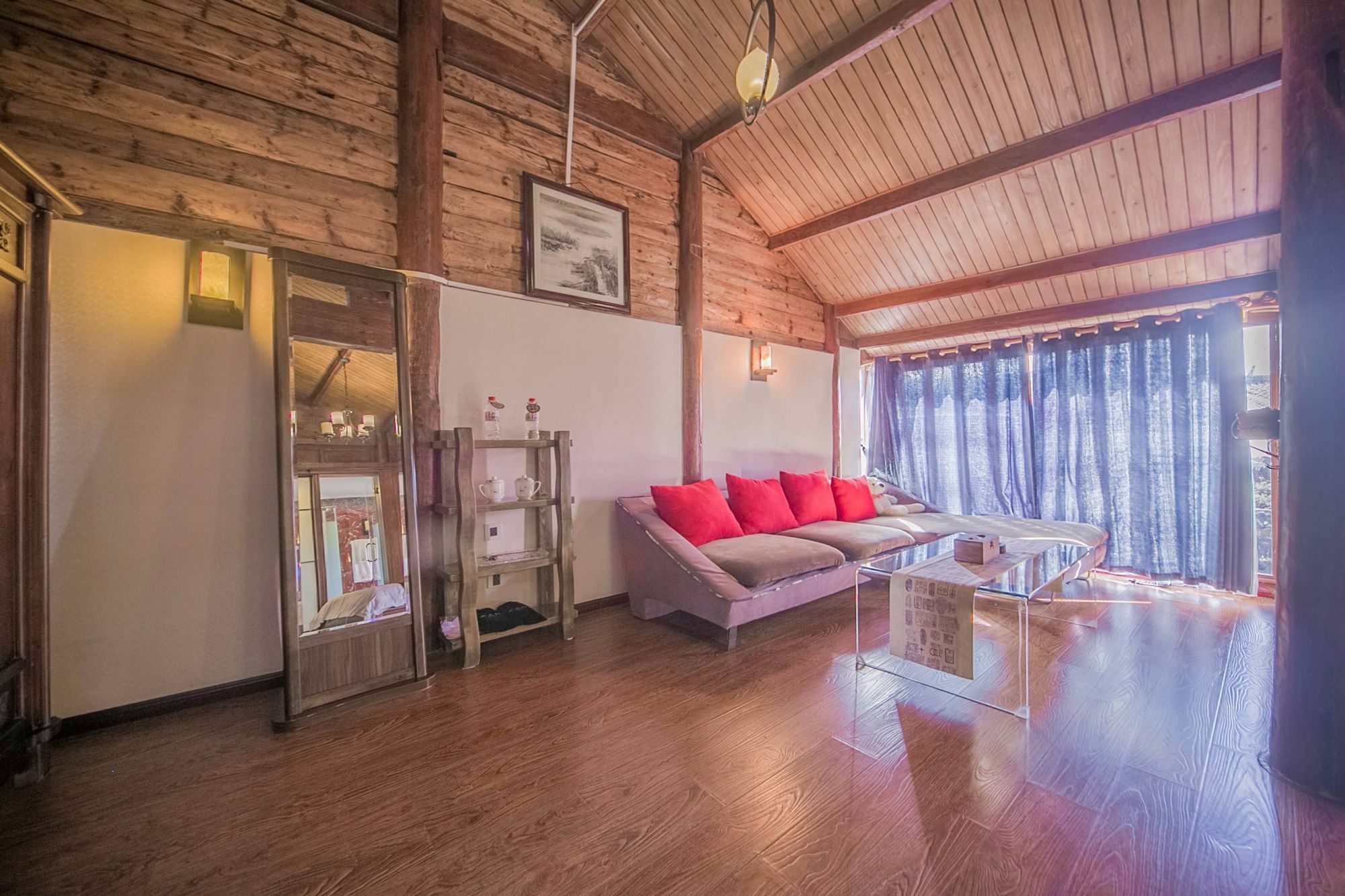 Lijiang Half Moon Bay Inn מראה חיצוני תמונה